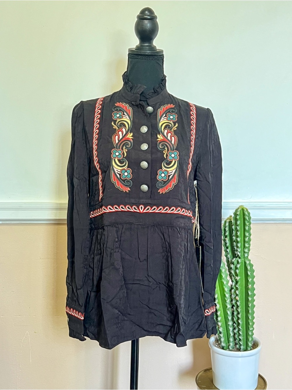 Double D Ranch Black Embroidered Blouse